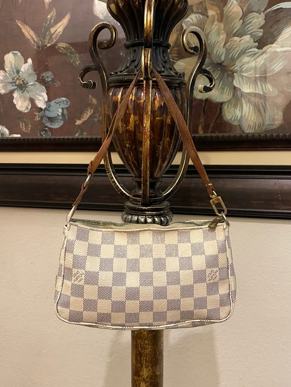 Authentic Louis Vuitton, please check all picture of condition